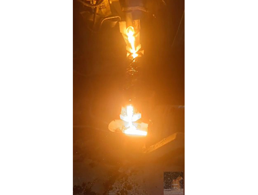 D1設(shè)計(jì)運(yùn)城鑫喆電爐(電爐ELF2.5)